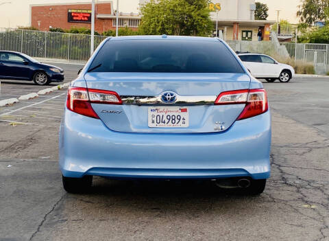 2012 Toyota Camry Hybrid XLE