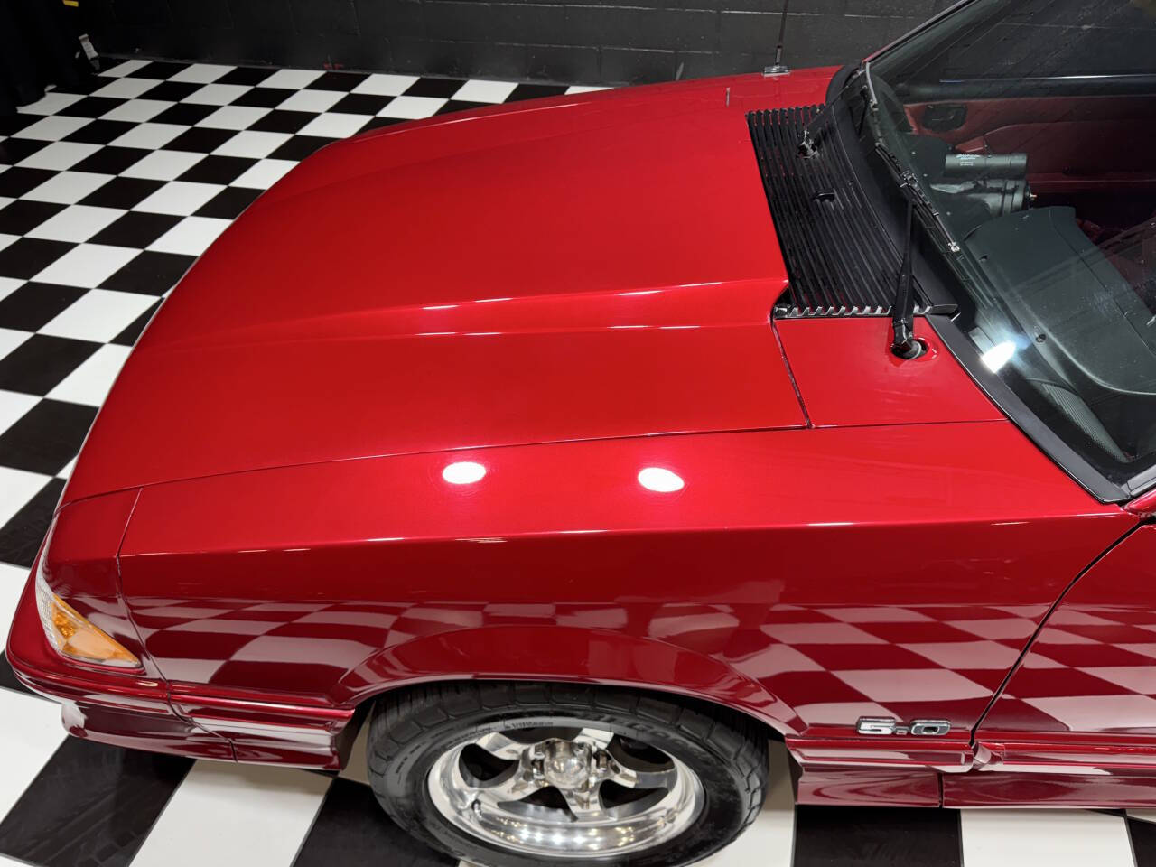 1991 Ford Mustang 36