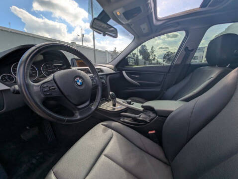 2012 BMW 3 Series 328i
