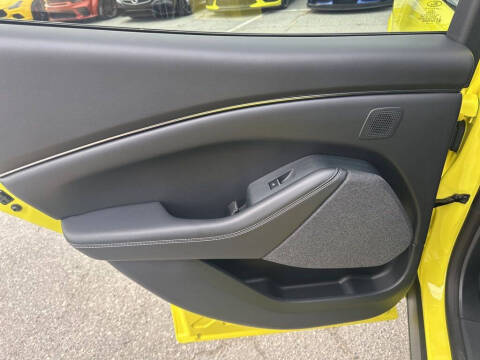 2025 Ford Mustang Mach-E Premium