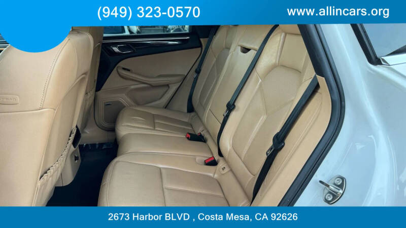 2017 Porsche Macan S