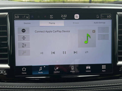 2027 Chrysler Pacifica Select