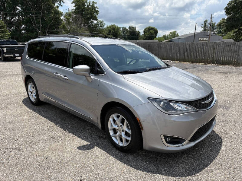2017 Chrysler Pacifica Touring Plus