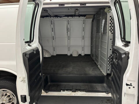 2021 Chevrolet Express 2500