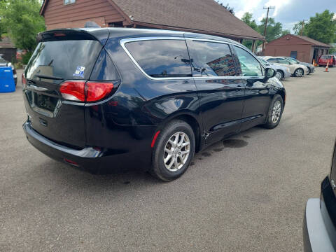 2017 Chrysler Pacifica Touring