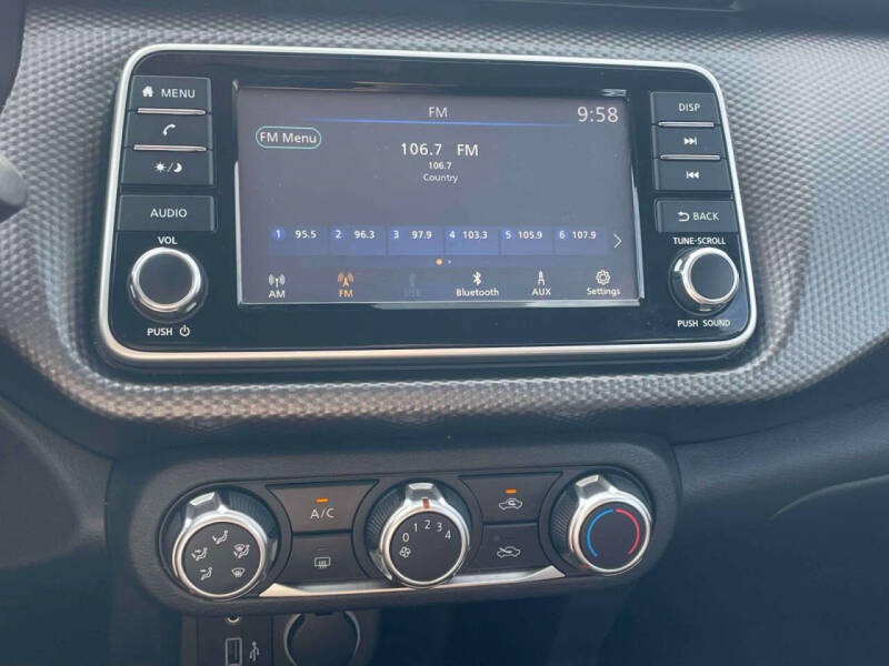 2020 Nissan Kicks S