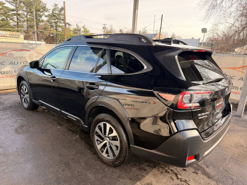 2023 Subaru Outback Premium