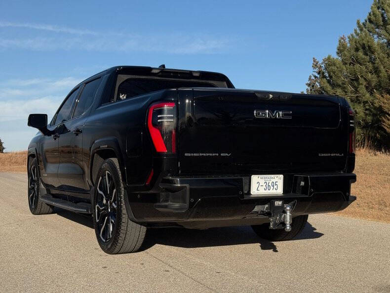 2025 GMC Sierra EV Denali