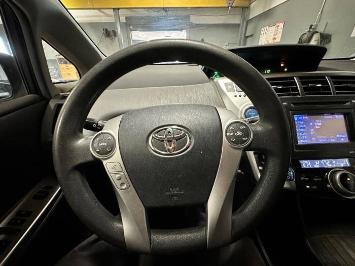 2014 Toyota Prius v Three