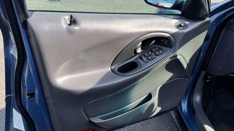 1999 Ford Taurus SE