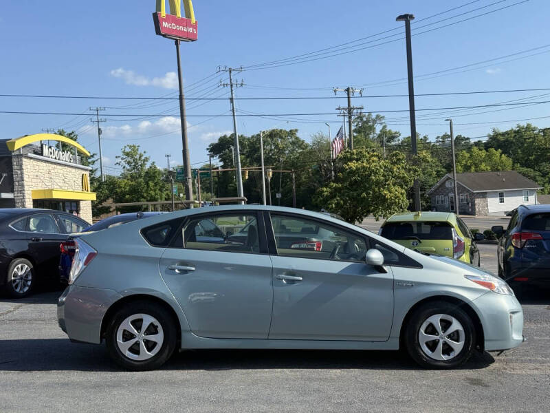2014 Toyota Prius Three