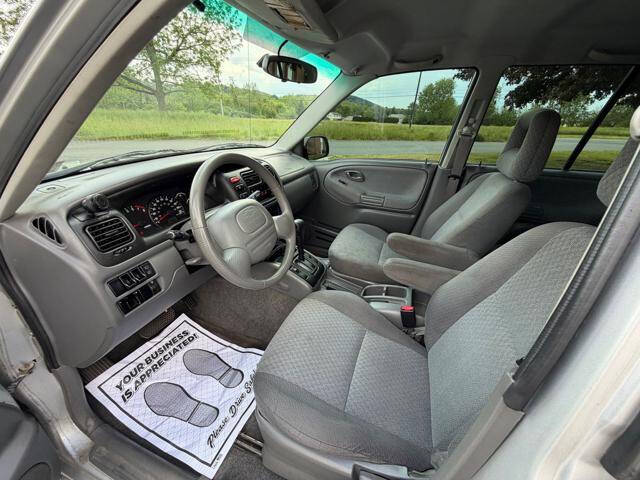 2002 Chevrolet Tracker
