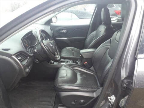 2021 Jeep Cherokee Latitude Lux