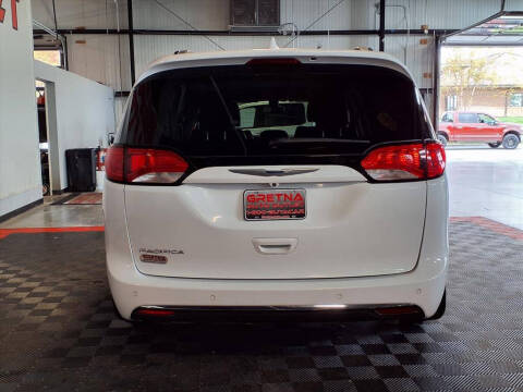 2020 Chrysler Pacifica Touring L