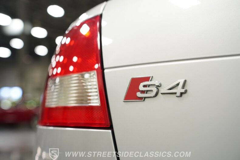 2004 Audi S4 quattro