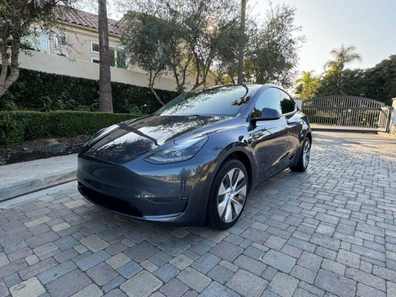 2024 Tesla Model Y Long Range