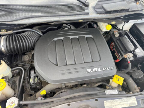 2012 RAM C/V
