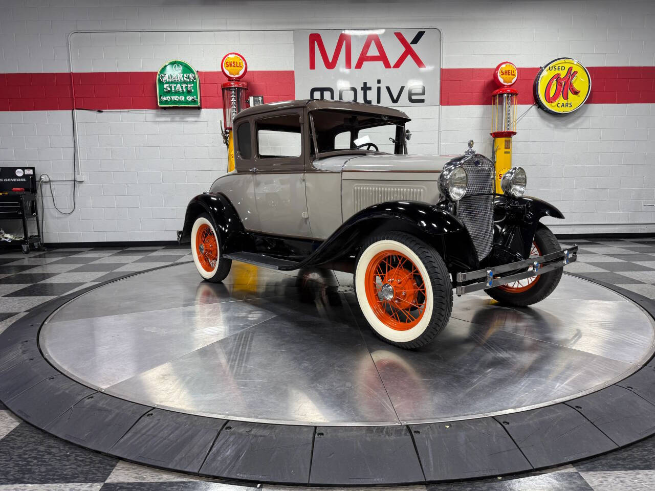 1930 Ford Model A 24