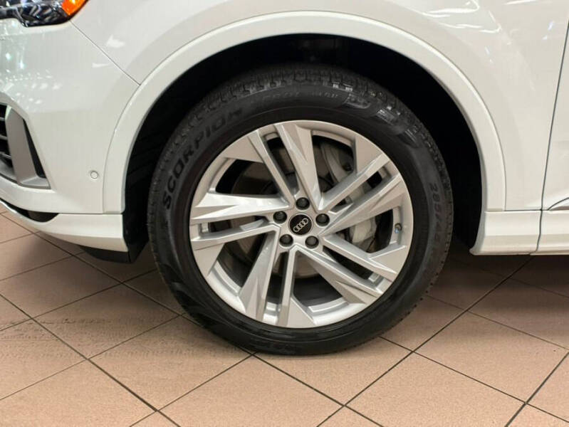 2022 Audi Q7 quattro Premium Plus 55 TFSI