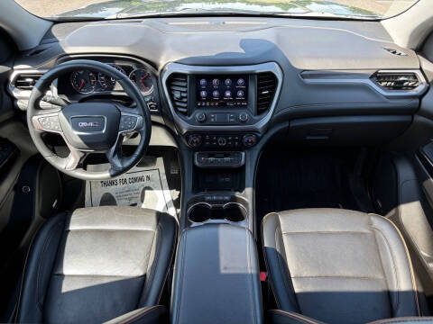 2022 GMC Acadia AT4