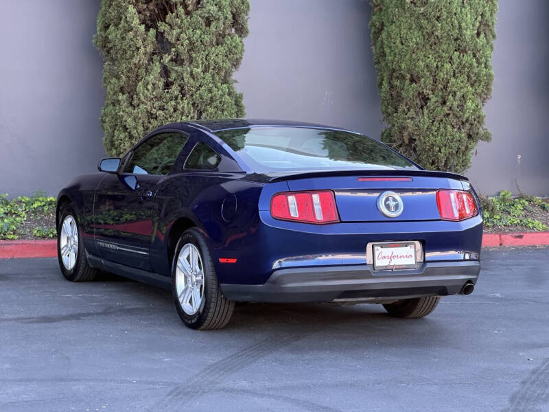 2010 Ford Mustang V6