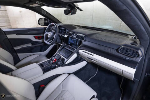 2024 Lamborghini Urus S