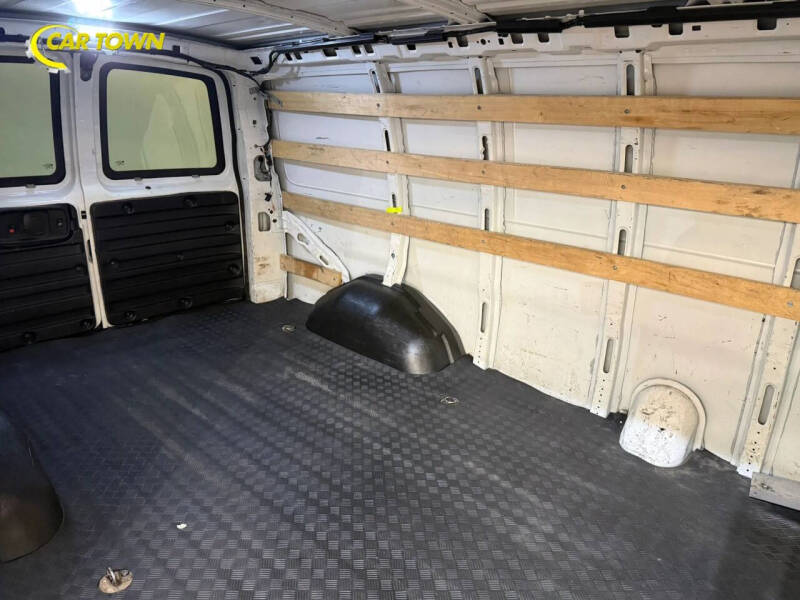2019 Chevrolet Express 2500
