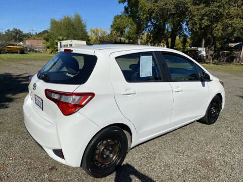 2018 Toyota Yaris 5-Door LE