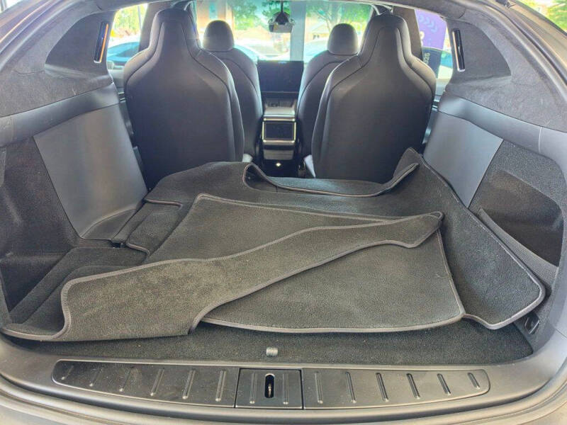 2022 Tesla Model X Plaid