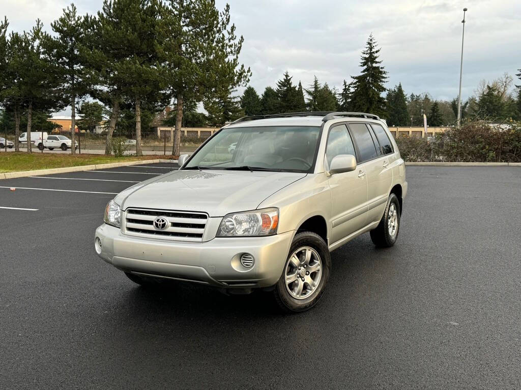 2005 Toyota Highlander for sale at The Price King Auto in LAKEWOOD, WA