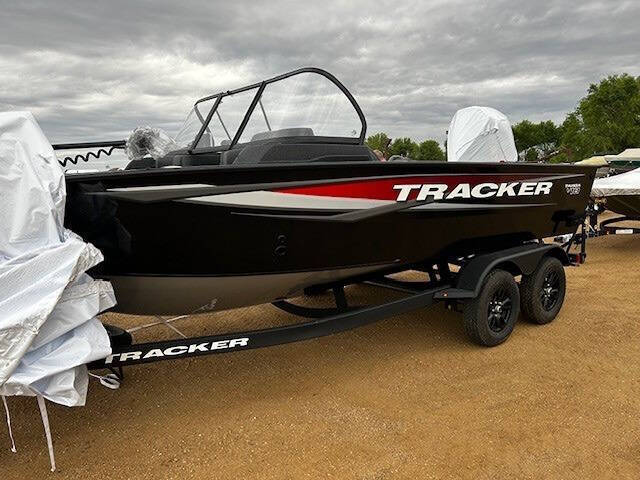 2026 Tracker Targa V-18 Combo