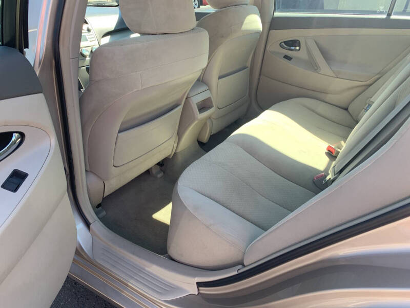 2009 Toyota Camry LE