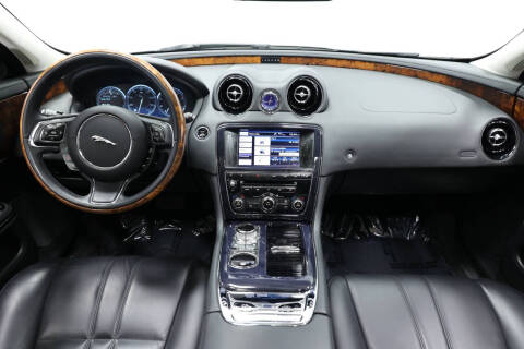 2013 Jaguar XJ