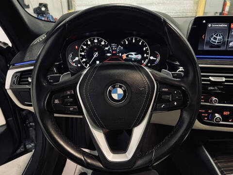 2019 BMW 5 Series 530i