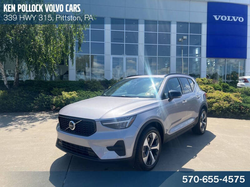 2026 Volvo XC40 B5 Core