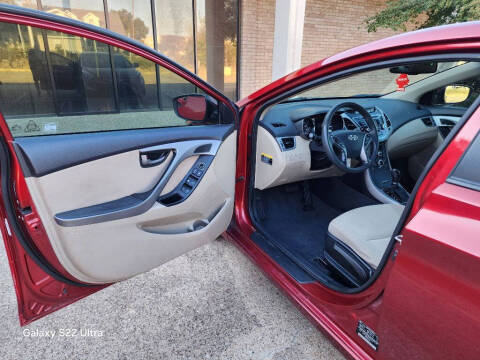 2014 Hyundai Elantra SE