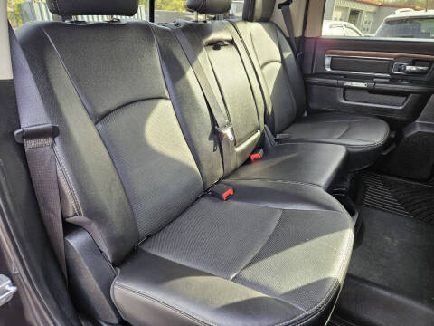 2016 RAM 1500 Laramie