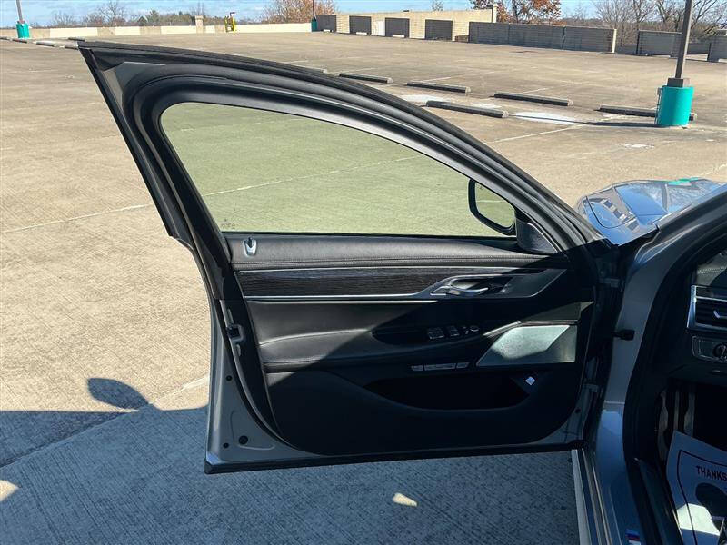 2016 BMW 7 Series 750i xDrive