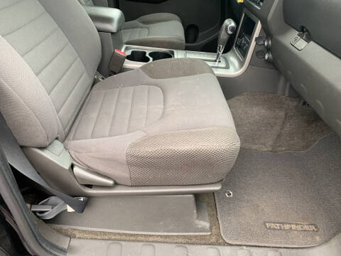 2012 Nissan Pathfinder Silver Edition