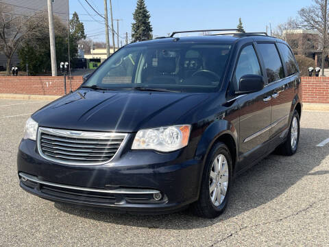 2011 Chrysler Town and Country Touring-L
