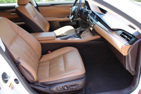 2016 Lexus ES 350