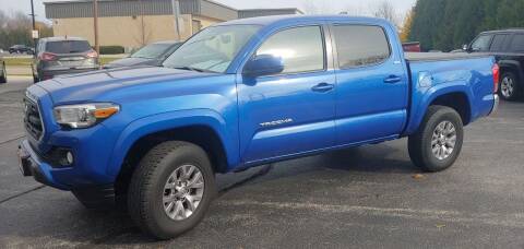 2017 Toyota Tacoma for sale at PEKARSKE AUTOMOTIVE INC in Two Rivers WI