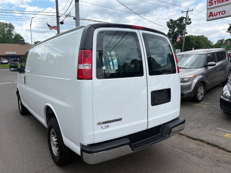 2019 Chevrolet Express 2500
