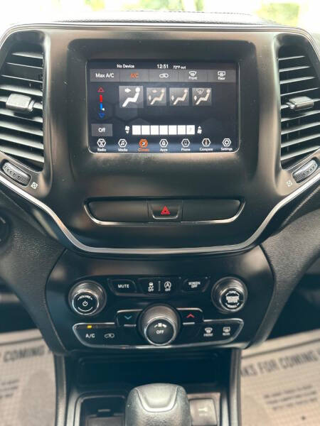 2019 Jeep Cherokee Latitude