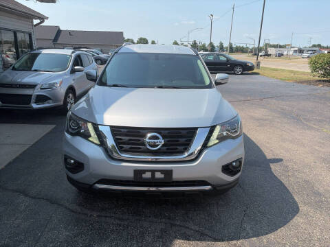2017 Nissan Pathfinder SL