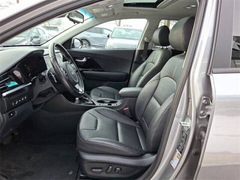 2022 Kia Niro Touring Special Edition