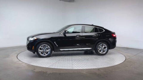 2023 BMW X4 xDrive30i