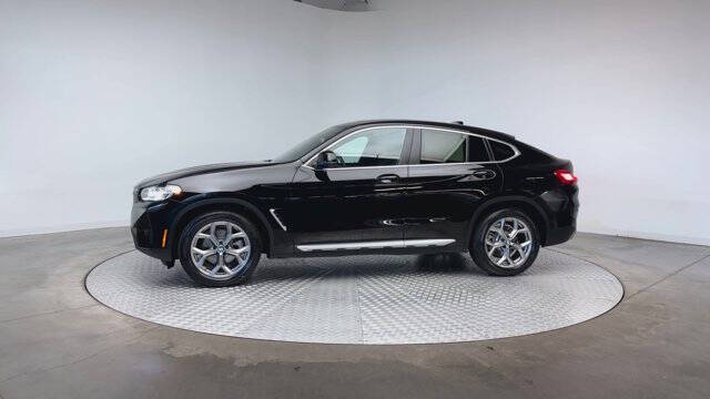 2023 BMW X4 xDrive30i