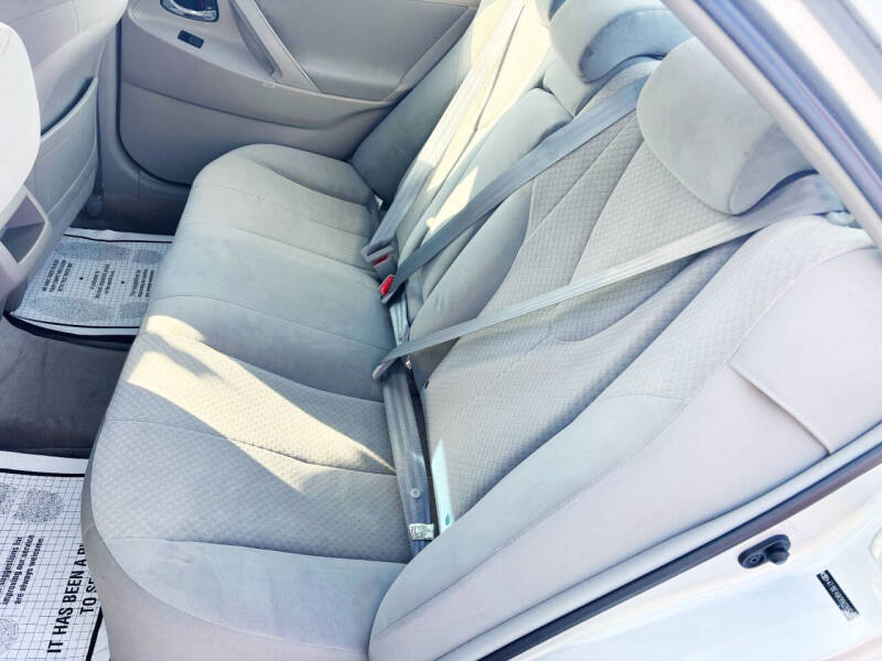 2009 Toyota Camry LE