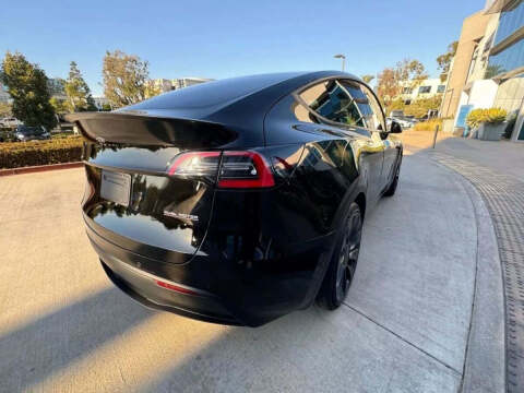 2023 Tesla Model Y Performance